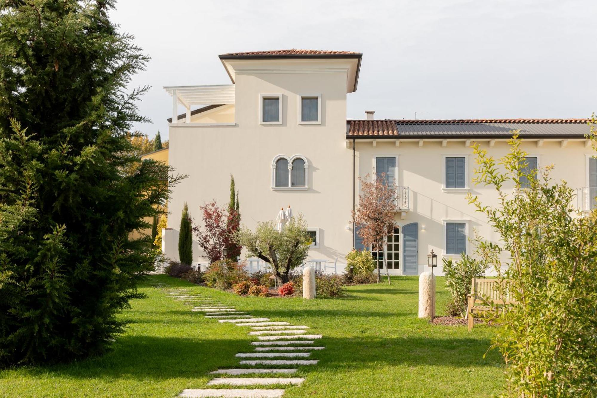 Relais Ca' Morenica Valeggio sul Mincio Exterior photo